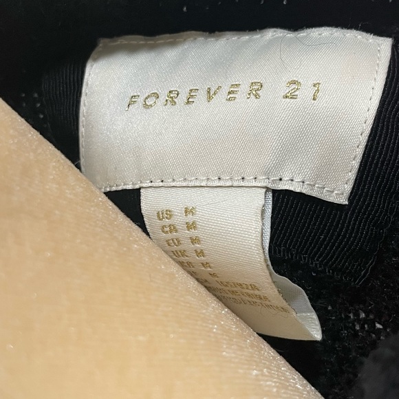 Forever 21 Bow Sweater - Picture 5 of 5